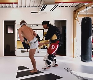 162K views · 6.8K reactions | 朝から感謝です これからONE記者会見 U-NEXT YouTubeチャンネルで生放送 みんな見てね！！ | 武尊 | Facebook