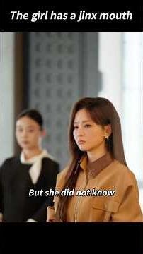 After the girl transmigrated into a book, she accidentally gained the power of a jinx.