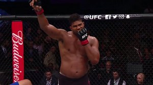 Huge knee!! Alistair Overeem stops Mark Hunt at #UFC209!! | UFC