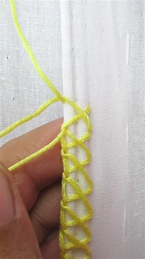 1.7M views · 12K reactions | Superb border edge embroidery tutorial朗 #everyone #tricks #reelsviral #reels2024viral #viralreelsfb #cute #content #relax #satisfying #fbreels #diy #tutorial #embroidery #sewinghacks #useful #border #fyp #facebookreels #foryou #viral #reels #trending #viralreels #reelsfb #reelsvideo | Crafty Needles 7 | Facebook