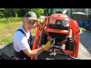 584 Tractor Hydraulic Oil Leak. Kubota LX2610. Found and Fixed. outdoors 4K