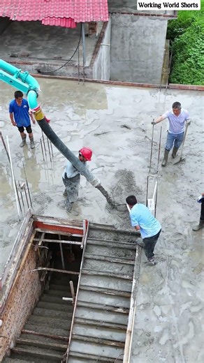 🏗️🛢️ Concrete Slab Casting: Utilizing Boom Pump Line for Roof and Staircase Pouring