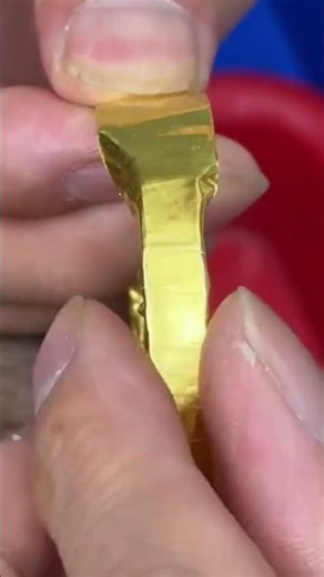 the stage of installing the yellow ring coating to make it look more beautiful