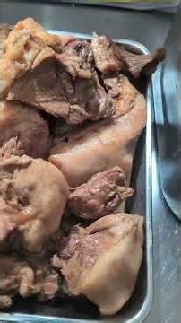 Come and try the amazing char siu (roast pork) cooked in large quantities at this ramen shop in K...