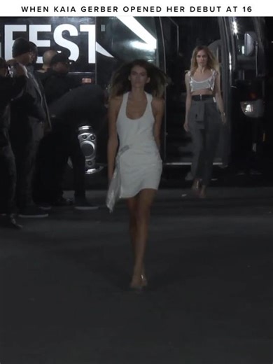 Opening at 16 — and owning the runway. #supermodel #fashion #shorts #runway