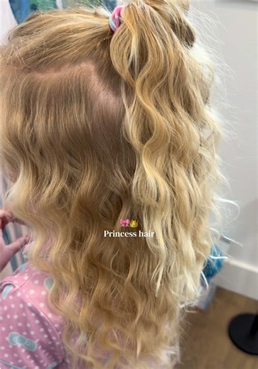 Every princess deserves princess hair 🩷