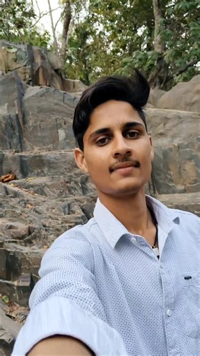 Anshuman Yadav on Instagram: "Reel❌ real✅ . . . . . . #comedy #meems #exploring #waterfall #meme"