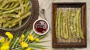 Copycat Ruby Tuesday’s Tempura Green Beans Recipe