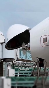 ✈️ REVUE TECH : CE QUI SE CACHE DANS LE NEZ D'UN AVION... | Legend Park Business