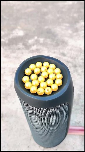 JBL Flip 2 Sound Test | Small Balls Bass Boosted Vibration 🔥😱