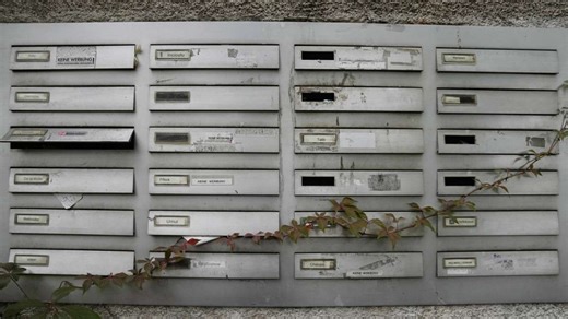 Ärger über Zwangsräumungen: Familien fliegen raus, weil das Jobcenter bei den Mietzahlungen trödelt