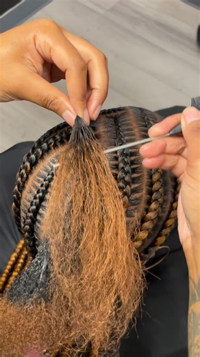 💫BRAIDER 💫 | 8 stitch braid process 🔥🔥 December books now open ✨ ————————————————————— #braidsatlanta #atlantabraids #feederbraids #neatbraids... | Instagram