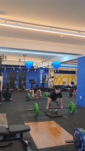 크로스핏스테이블 매교점 /수원크로스핏/매교동크로스핏/인계동크로스핏/지동크로스핏/우만동크로스핏/세류크로스핏 on Instagram: "오늘은 데드리프트!!! 데피시트 데드리프트 👉 바닥에서 힘을 만드는 스타트 구간 강화 👉 햄스트링·둔근 자극 ↑ 코어 안정성까지 한 번에 다양한 운동으로 지루하지 않게 운동하실분들은 스테이블로 오세요 . . 1회 무료체험 가능 ✅️ 건강한 라이프 개선 ✅ 지역 유일의 새벽반☀️ 운영 (06:20, 07:30) ✅️ 하루 6000원대 이용가능 ✅️ 남녀노소 연령불문 누구나 안전하게 ✅️ 사람 많은 곳엔 이유가있다 ✅️ 1,2호점 모두 사용가능 . . 🏡 용인시 기흥구 서천동 7-6지하 2층 (영통역 도보 10분) @cf_stable_1 🏡 수원시 팔달구 세지로230 지하1층 @cf_stable_2 ☎️체험 및 상담문의 : 010-4905-2104 또는 💌 오픈카카오톡 : 크로스핏스테이블 네이버 카페 : 크로스핏스테이블 🏋‍♂️Crossfit, 