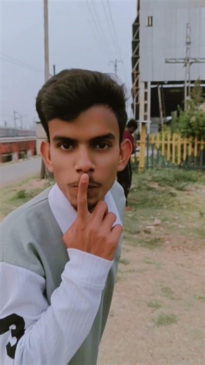 "friend ko darana=free ka comedy 😂"