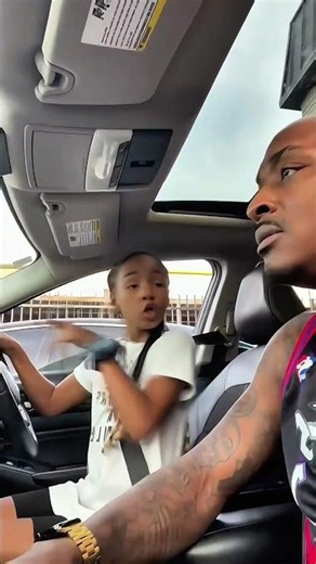 Le papa protecteur contre celui qui a fait pleurer sa fille