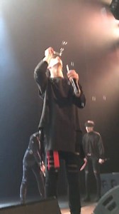 285 reactions · 7 comments | [GIF] 161111 #GOT7 #MARK At Vancouver Dạ vâng cháu nhà mới có 3 tuổi rưỡi thui !!! Cháu thích bong bóng lắm ạ !! Từ sau các mẹ đi đu zai nhớ mang bong bóng với súng nước nhé =) <3 <3 <3 Cre:@daddyjaebum Share by Jew #MARKSONVN | MarkSon Vietnamese | Facebook