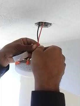 ceiling light connection method and installation