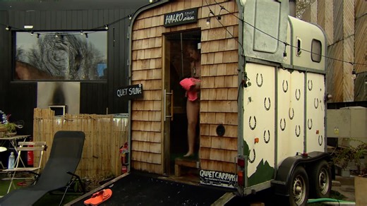 Community sauna sessions a hit as Londoners shiver