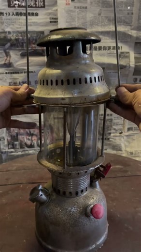 We call this object a gas lantern. When I was a child, I could only see it when watching operas