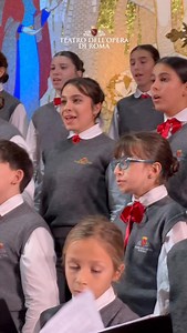 5.7K views · 213 reactions | Buon Natale dal Teatro dell’Opera di Roma Gli auguri ve li facciamo con gli allievi della nostra Scuola di Canto Corale, diretti da @alberto.desanctis in un medley di canti natalizi ✨ | Teatro dell'Opera di Roma | Facebook