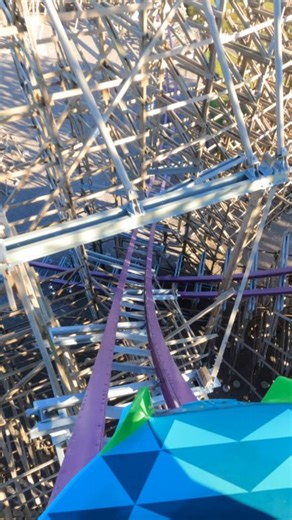 All the fun, ALL YEAR LONG! 🎢 😎 For a limited time, you can buy a 2026 Fun Card and get UNLIMITED visits for the rest of 2025 & all of 2026, which gets you access to endless rides, animals, and shows, so you always have something to look forward to. Visit the link now to learn more: http://spklr.io/6182BGj9p | Busch Gardens Tampa Bay