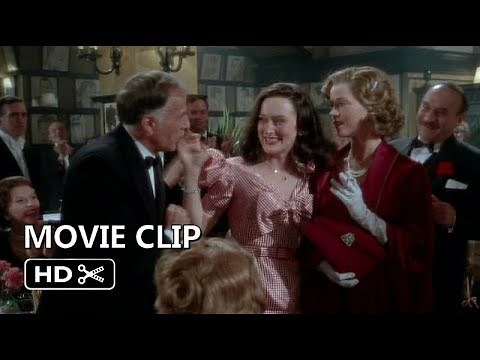 Meryl Streep in Julia - Film Scene 01