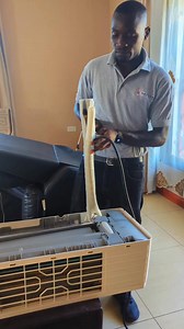 Engineer 👷🏿‍♀️ on duty #airconditionerinstallation | Western AirTech