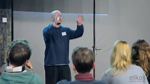 Join oikos at the FutureLab 2019 and (re)draw blueprints for action to orient economics and management towards sustainability! Deadline's quickly approaching. Apply here now: https://forms.gle/jfaWu7yN5cMV2Bjp8 #ActingTogetherForSustainability #FutureLab19 #sustainability #leadership #partnerships #educationreform #climateactionnow #climatesolutions | oikos