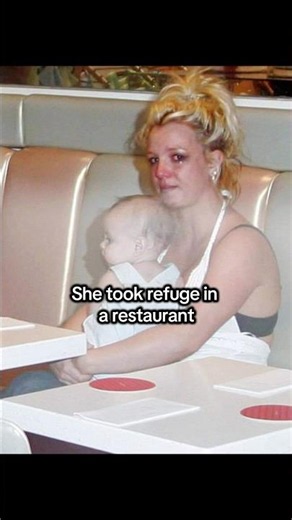 The sad story behind the paparazzi picture of Britney Spears in 2006 #history
