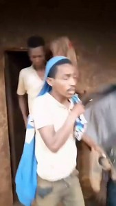 Oromo fighters raiding a village in Ethiopia