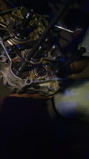 Engine Se Smoke Aa Rahi Hai? Sach Dekho #BikeSmoke #EngineProblem #Mechanic