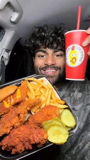Dave’s Hot Chicken ASMR Mukbang 🤯 Spicy Slider, Fries & Mac n Cheese Feast #daveshotchickenuk #asmr