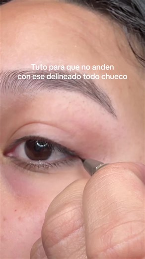 Perfect Eyeliner Tutorial for Flawless Makeup