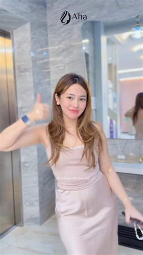 Klinik Kecantikan AHA Beauty Clinic on Instagram: "FIRST TIME TAPI HASIL LANGSUNG KELIHATAN 😍🔥 Kak @ratualfauziah cobain treatment lengkap di AHA Clinic❤️ 💧 Skinbooster Remee → kulit lembap, glowing dari dalam ✨ Dermapen → tekstur lebih halus & kulit makin sehat 💋 Filler Bibir → plumpy natural, NO lebay 💉Injeksi Acne Citro → perawatan jerawat dari dalam 💯 Aman • Ditangani dokter profesional • Disesuaikan dengan kondisi kulit. . . #ahaklinik #ahaklinikpajajaran #ahaklinikcimanggu #fillerlip