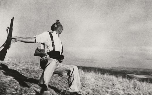 用生命记录历史,伟大的战地记者—Robert Capa（罗伯特·卡帕）