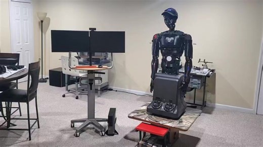 I'm doing a lot of programming and when you're doing programming it's really nice to have the computer and all of the outputs available to see at 1 time so I could use a laptop but it would be more difficult and I'll be changing windows all the time so this way I can see everything and I've mocked up this movable stand that connects to the robot and will allow me to interface with all the electronics do programming updates and do manual operations that later become automatic It's cool it's inter