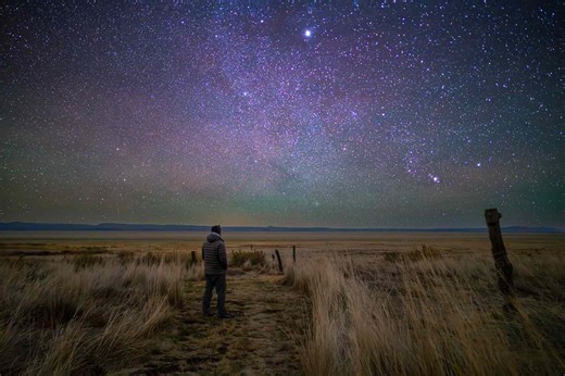 This Corner of Oregon Is Now the World’s Largest Dark Sky Sanctuary—and It Has Geysers, Hot Springs, and Wild West Charm