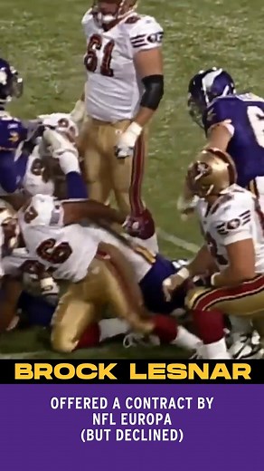 Back in 2004, pro wrestler Brock Lesnar left the WWE to try out for the NFL. He even played a couple preseason games with the Minnesota Vikings. (via NFL Throwback) | NFL