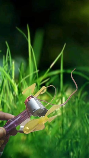 Mini fan 🪭🪭 !! #experiment #ytshorts #youtubeshorts #minifan #small desi experiment #shots #fan