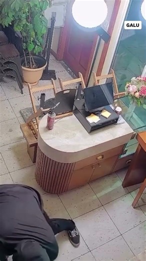 Video captures break-in at popular Chula Vista cafe