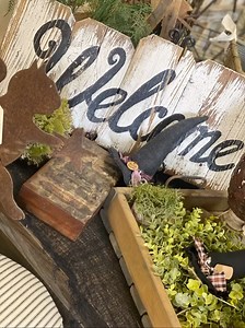 #vintage #rusticdecor #primitive #gardendecor #lindenca #theprimitivebarn #farmhouse #junkin #junker #halloween | The Primitive Barn