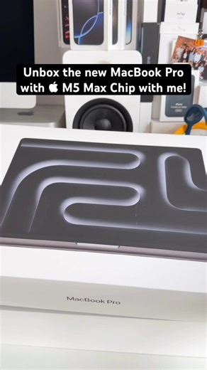 Unboxing the New MacBook Pro with M5 Max!