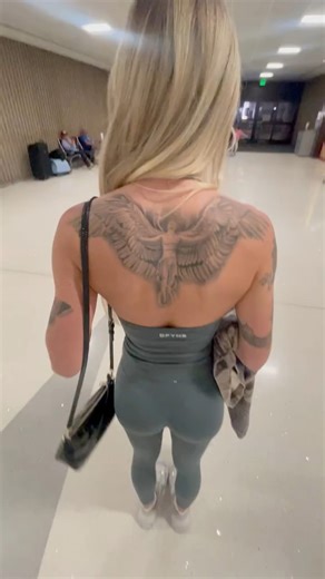 What do you think of this back/shoulder tattoo? | Tattoo Lovers