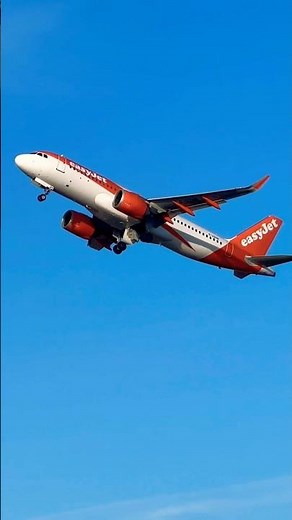 EasyJet Airbus A320 Takeoff