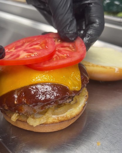 321K views · 368 reactions | Talk about a burger that’s home on the range! Our Whiskey River BBQ burger is where the juicy, vine-ripened tomatoes and crispy onion straws like to play. | Red Robin Gourmet Burgers | Facebook