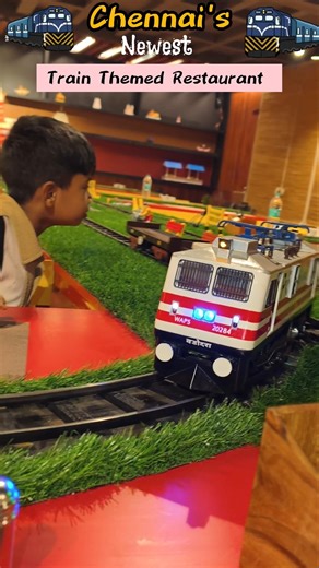 Anna nagar Roundtanna signal opposite.just right above go colours showroom