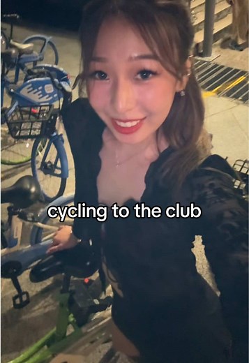 Cycling to the Club: A Unique Night Out Experience