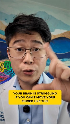 Dr. Tommy Pang, DC | Brain & Nervous system Doctor🧠 on Instagram: "🖐️ Quick brain check you can do in 10 seconds. 👆 Open–close your fingers as fast and big as you can for 10s. Do both hands. 🔎 What to notice: • ⏱️ Skips, hesitations, or slowing down • ↔️ One side clearly worse (often the left hand) • 🧩 Movements feel clumsy or uneven—even when you try hard 🧠 Why this matters: Every movement is a message from your brain. Finger tapping reflects how well your frontal lobe + motor cortex + ce