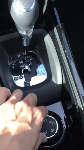 Découvrez le grip control de la peugeot 2008
