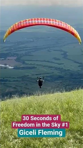 30 Seconds of Freedom in the Sky - Free Flight in Colombia